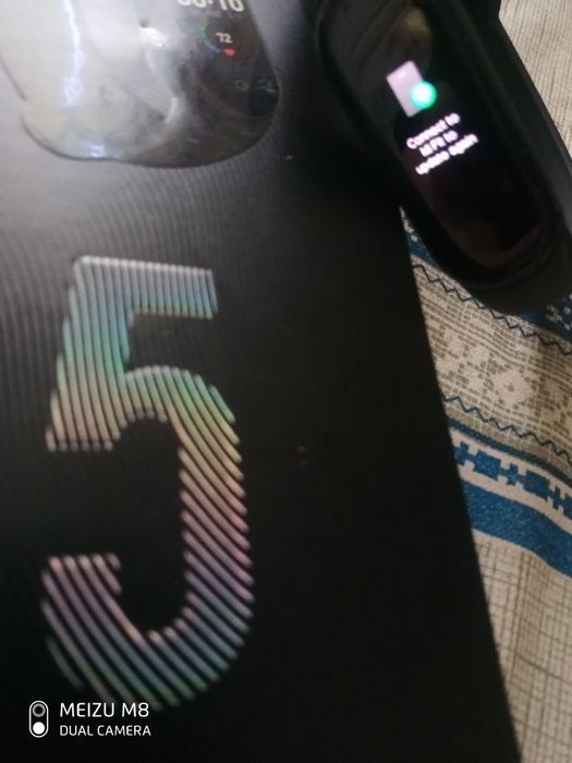 Фитнес  браслет  .