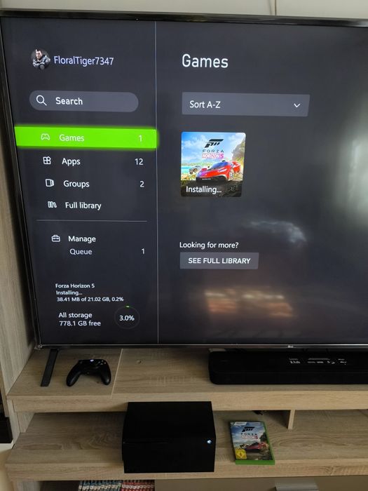 Vind Xbox Series X, 1TB SSD, 4K-120 FPS, impecabil că Nou!