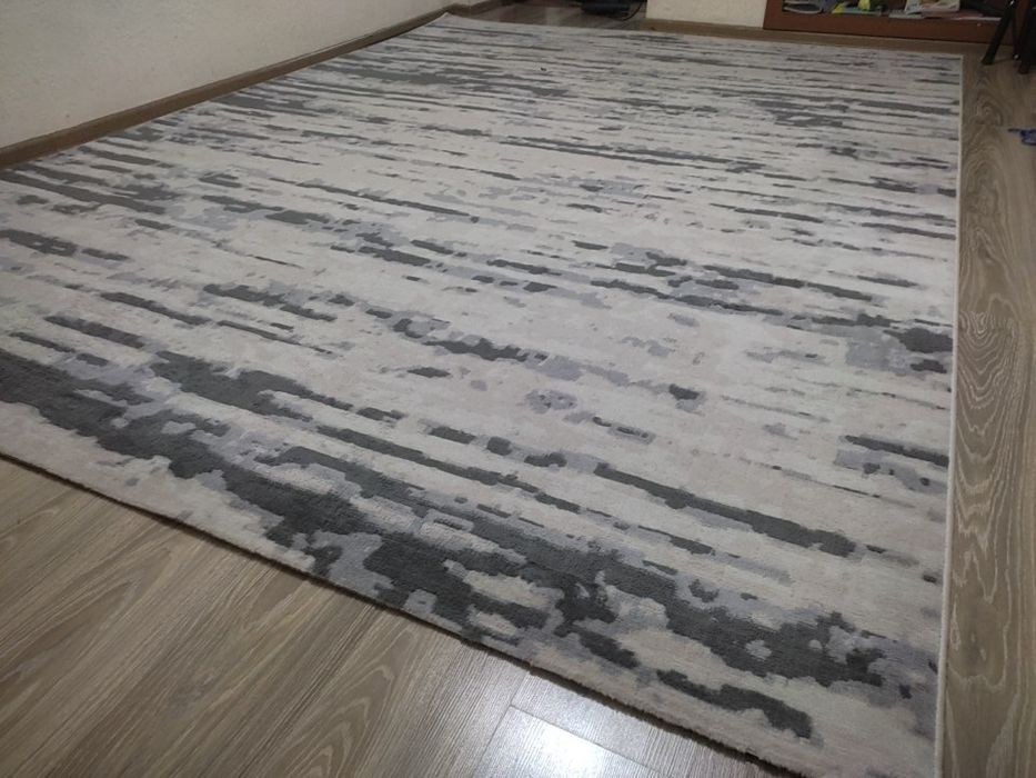 Продам ковер 20000