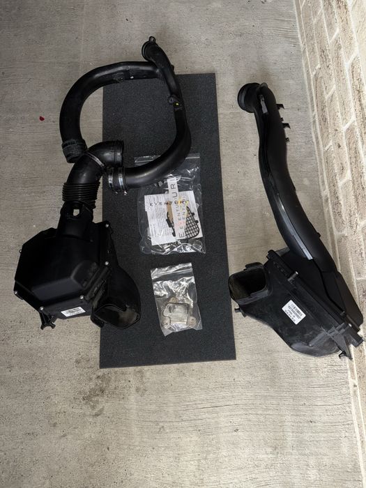 BMW M4 / M3 S55 OEM Intake System – Complete Set (F80 / F82 / F83)