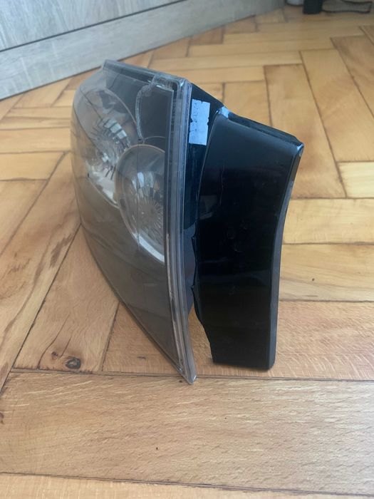 Оригинален ЛЯВ СТОП на Мazda 3 Sport - РАБОТЕЩ!