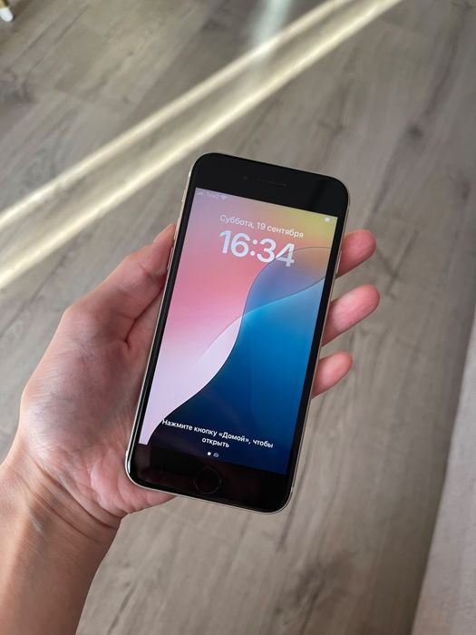Продам iphone SE