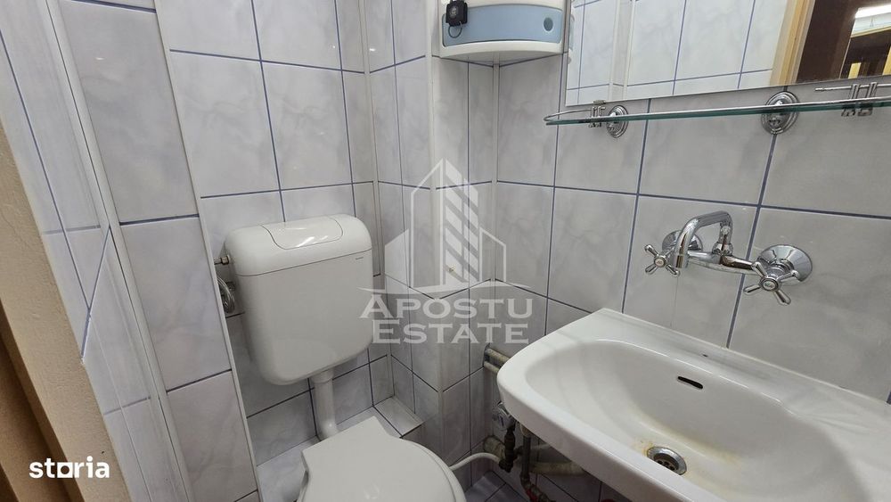 Apartament de vanzare cu 4 camere, etaj intermediar, Circumvalatiunii