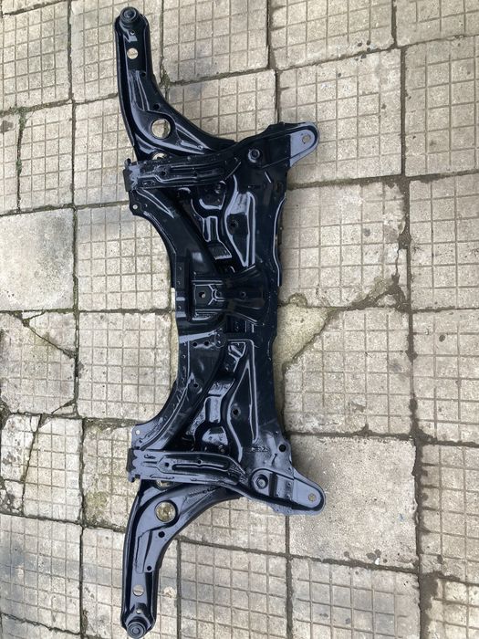 Преден мост за тойота урбан крузер/Toyota urban cruiser 09-14г