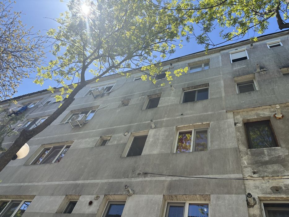 Vand apartament 3 camere/ Schimb cu apartament in sudul litoralului