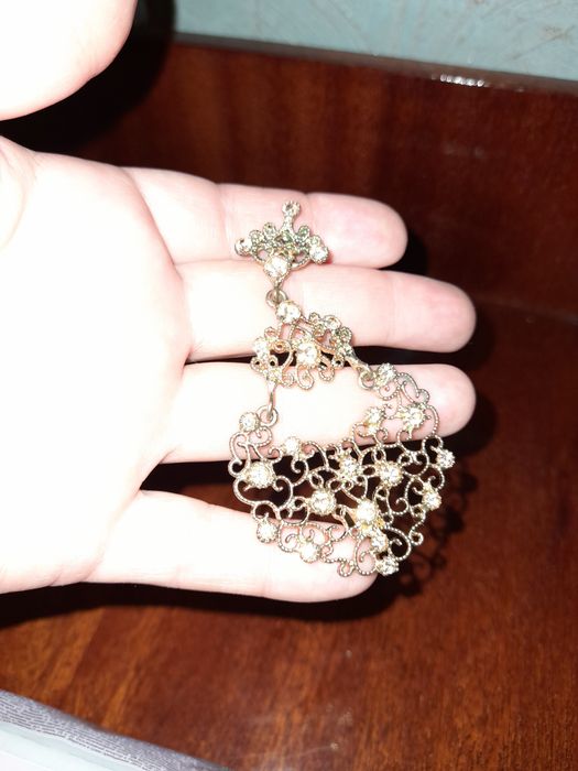 Бижутерия,  очень красиво переливается на солнце