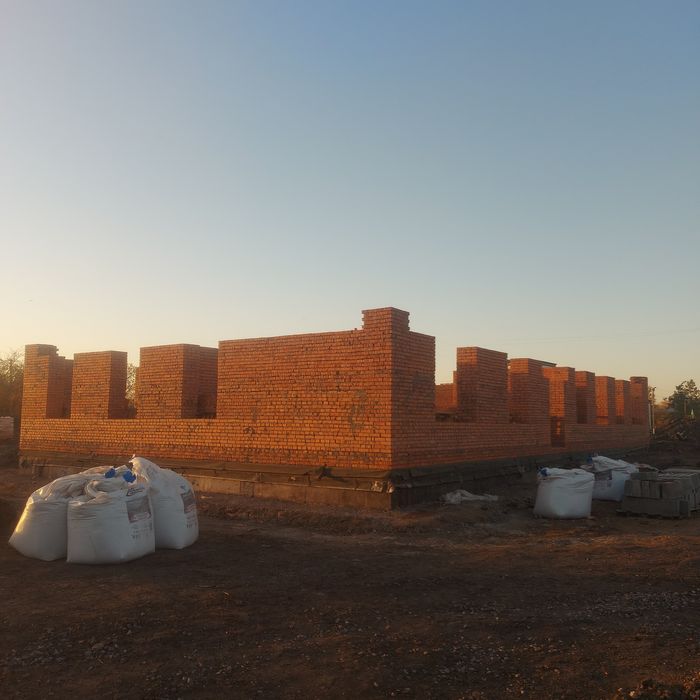 Строительный бригада бар