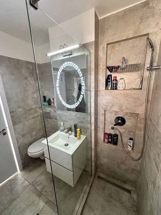 Vand apartament cu 3 camere - Vedere 6