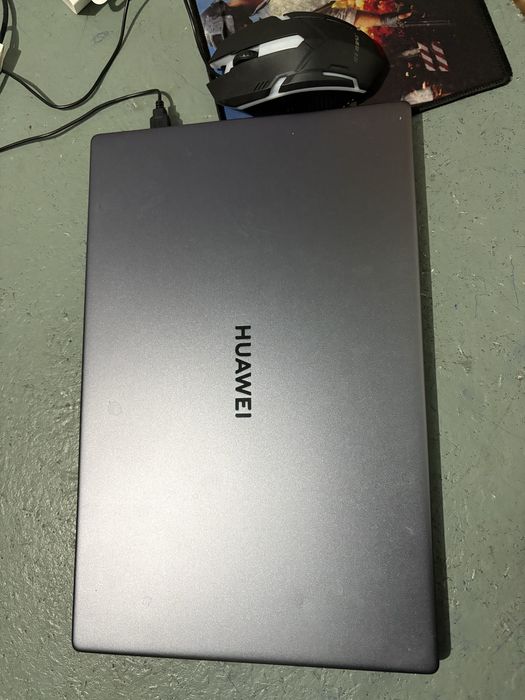 Продам ноутбук в отличном состоянии