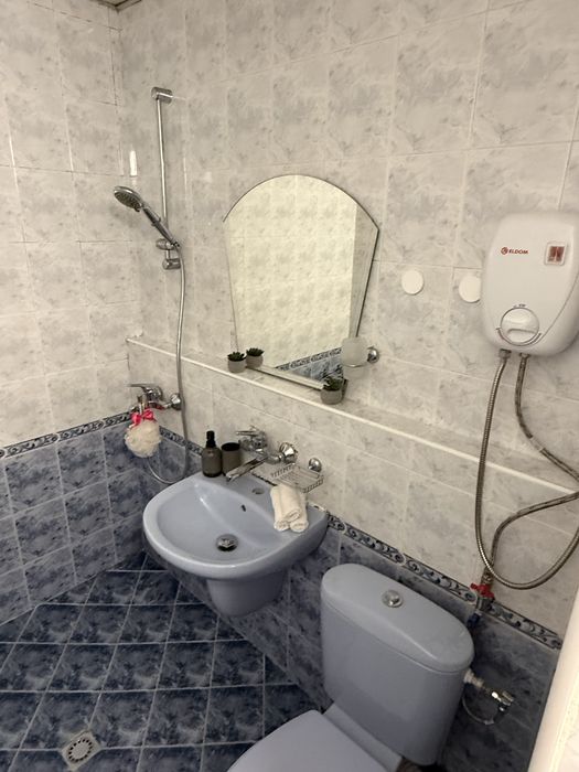 Дава се под наем Двустаен апартамент в Перник, Изток - 68 кв.м за 450 € - Снимка #12