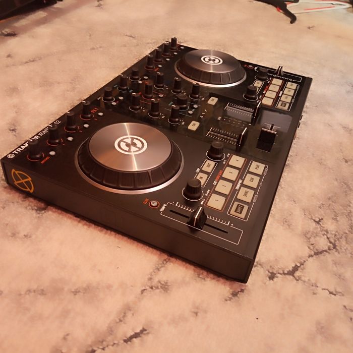 Consola Dj Traktor S4 Mk1 si Mk2 si S2 Mk2