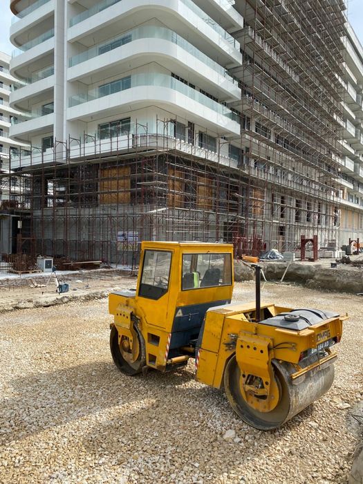 Excavari , demolari , perne piatra , terasamente