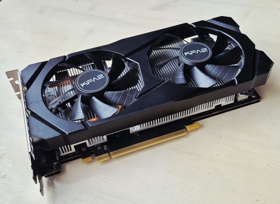 Placa video gaming RTX 2060 6GB GDDR6