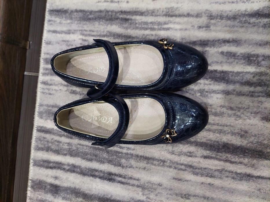 Обувки официални детски