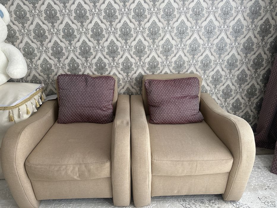 Кресла мягкие (2 шт)