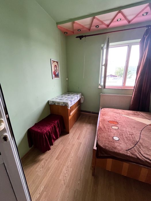 Închiriez apartament cu două camere