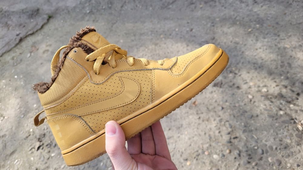 Adidasi copii/femei nike borough mid winter