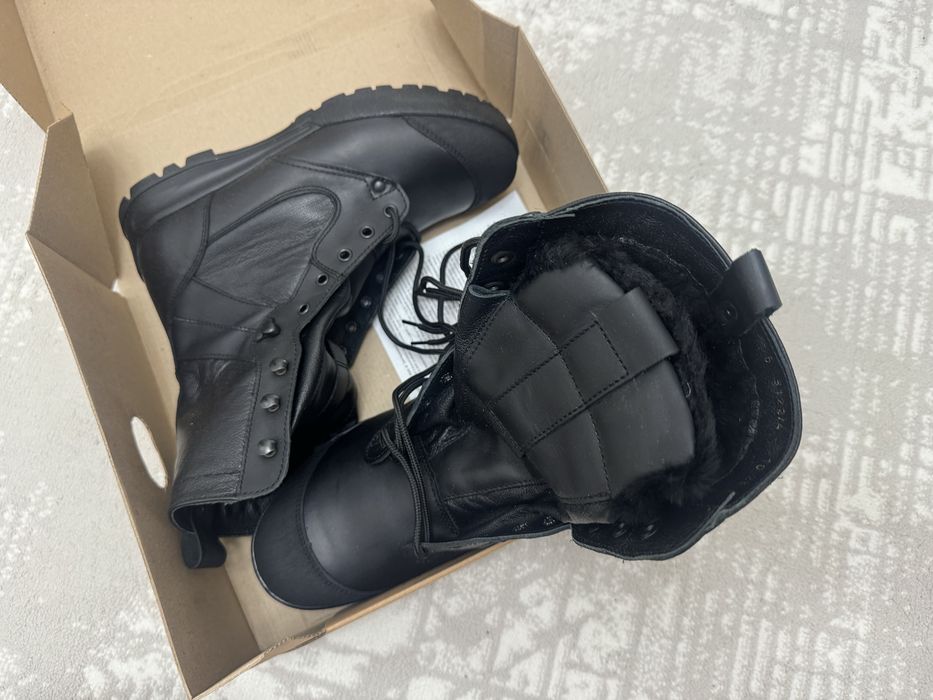 Продам новые берцы 35000