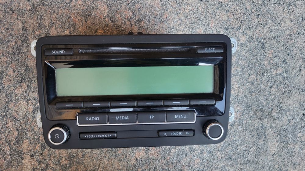 Vând casetofon /navigație Volskwagen E5 2009-2016