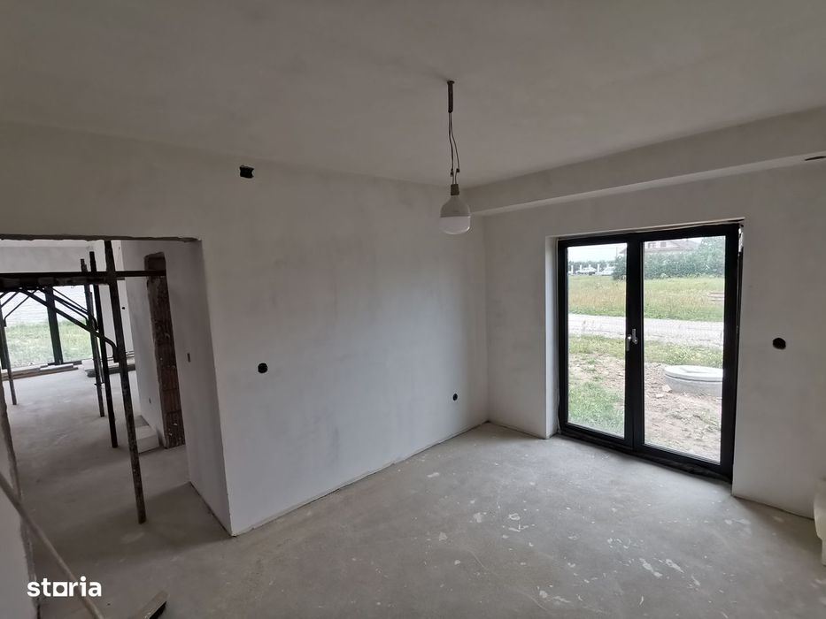 Casă 4 camere constructie de calitate ,construită de proprietar la alb