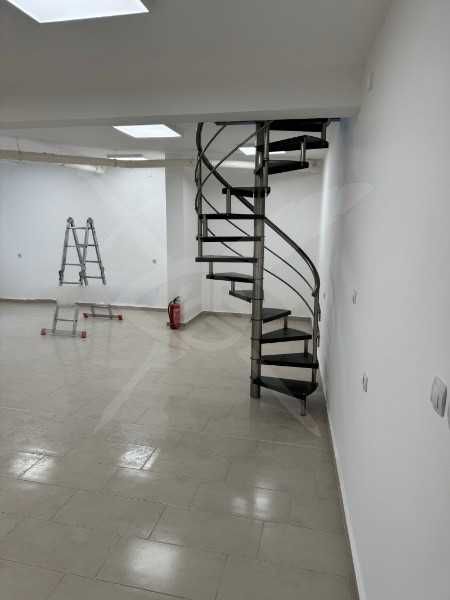 Двуетажен магазин под наем в Кършияка 11818751