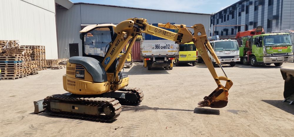 Мини экскаватор KOMATSU PC38UU-5