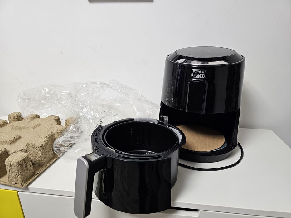 Airfryer Star - Light, 2,6L, garanție feb 2028