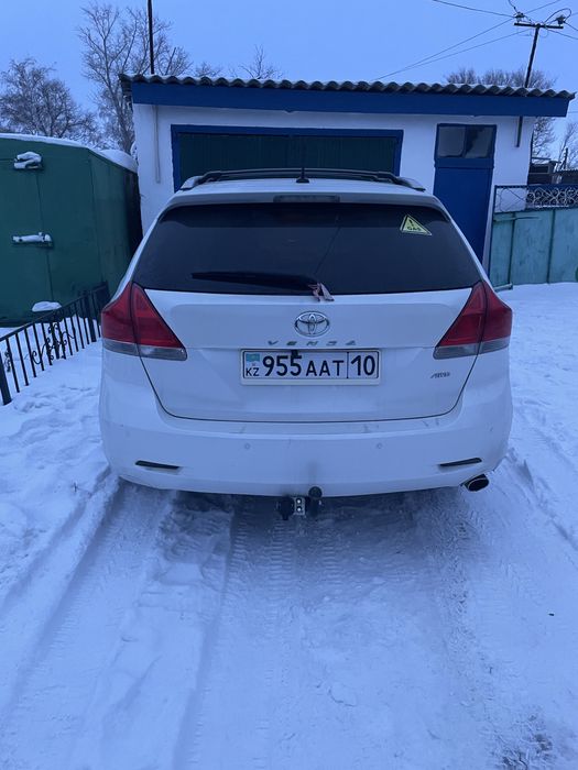 Тоета Венза 2010г