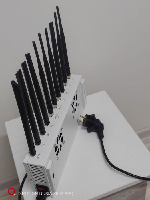 Подавитель глушилка связи