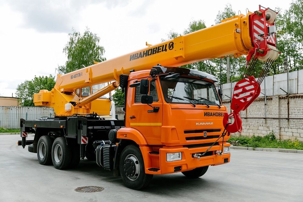 Автокран аренда. Кран.