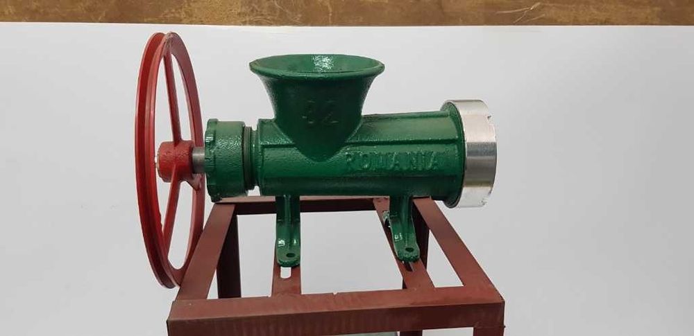 Електрическа месомелачка 32