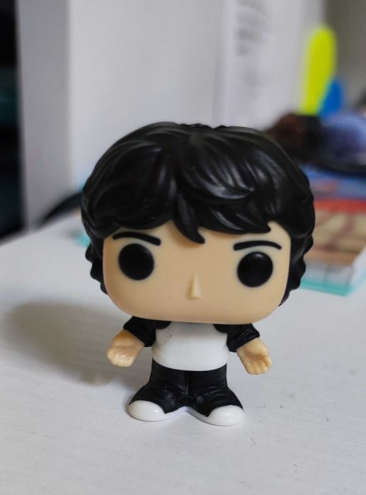 Stranger things Kinder Joy. Фигурки.