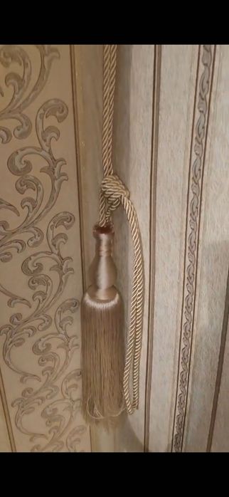 Шторы           .