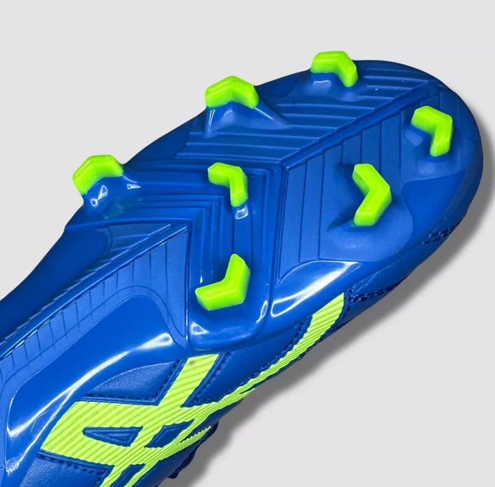 Футбольные бутсы для мальчика