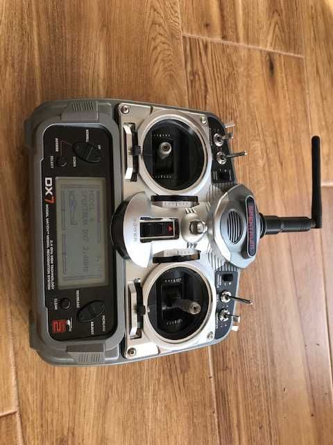 Telecomanda Radiocomanda Spektrum  DX7 cu receptor si acumulator