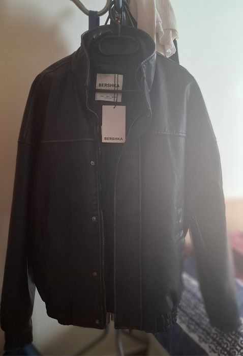 Мъжко яке BERSHKA