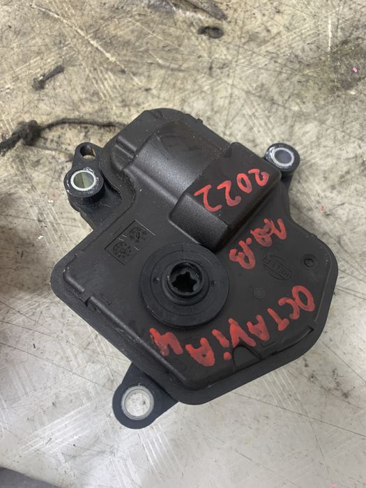 pompa apa skoda octavia 4 1.0 benzina 2022