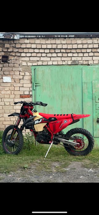 Продам эндуро мотоцикл Aj1