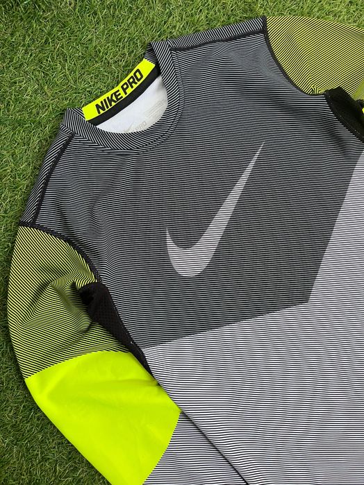 Мъжки спортен екип : Nike Pro Hyperwarm Compression S-M