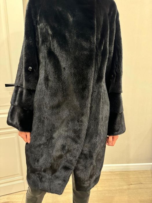 Продам норковую шубу