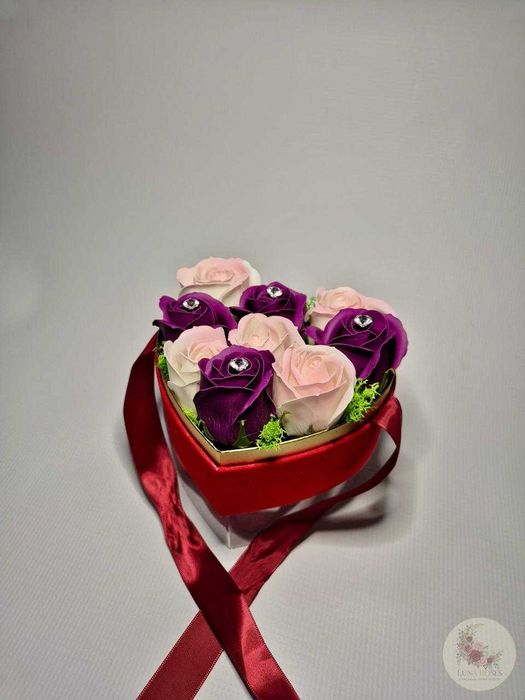 Aranjamente florale pentru V-day si Dragobete