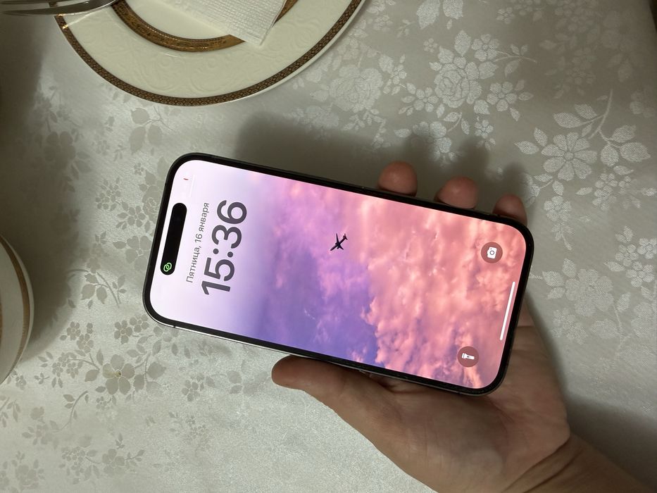 Айфон 14 про сатылады.