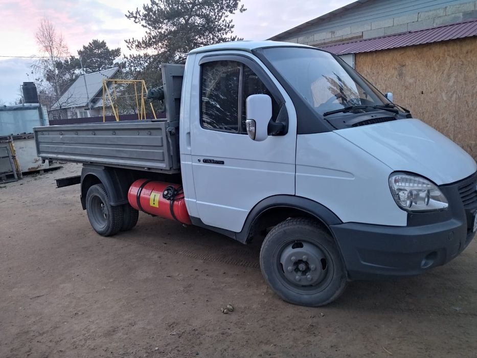 Продам газель самосвал