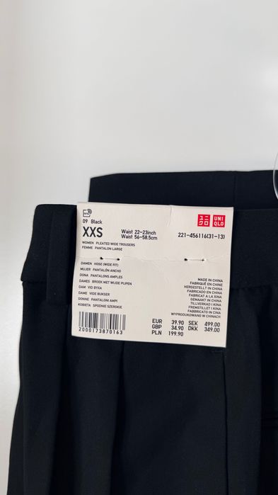 Uniqlo Pleated wide trousers - Pantaloni eleganți / Mar. XXS / NOI cu eticheta / Preț inițial 40€ = 200 lei