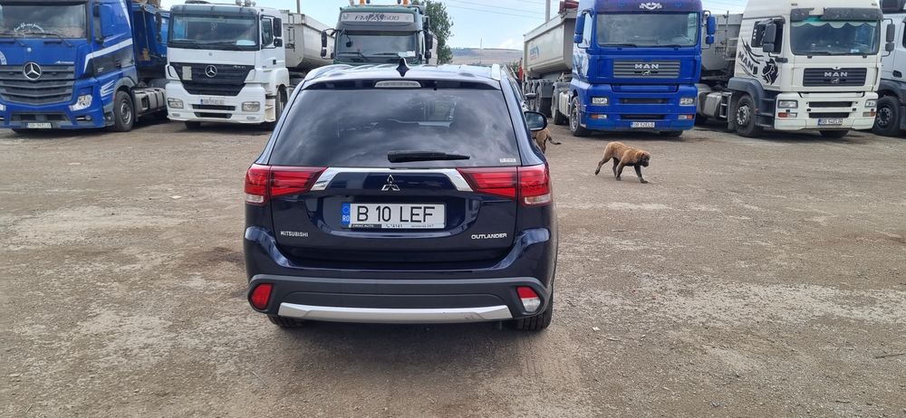 MITSUBISHI Outlander 2018 — imagine 3