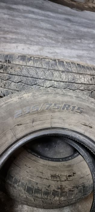 Резина 3шт Форроад 235/ 75/ 15 б/у