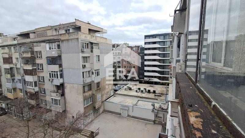 Продава се Тристаен апартамент в Варна, Окръжна болница - 79 кв.м за 1472 €/кв.м - Снимка #2