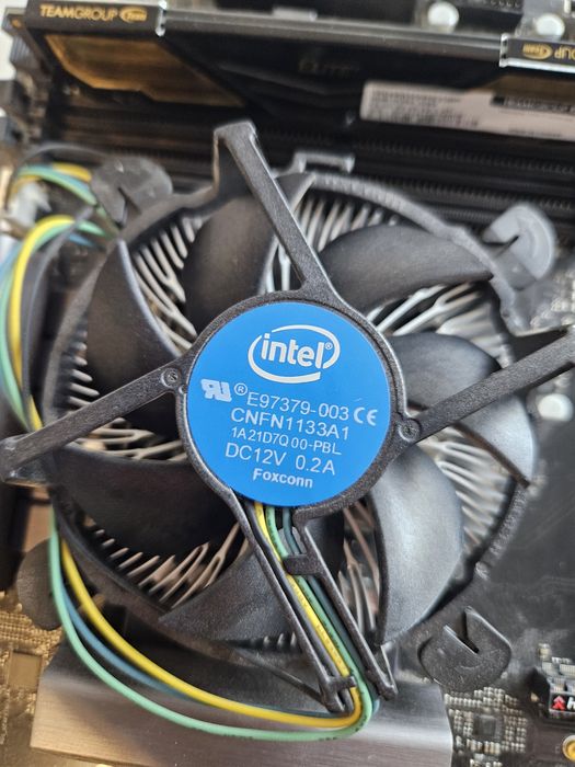 Дъно Asrock H570 Phantom Gaming 4+ Ram 8gb +процесор Intel PentiumGold