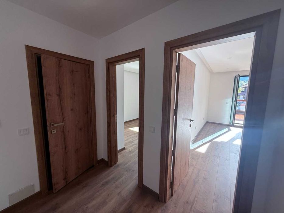 Продава се Двустаен апартамент в Банско - 70 кв.м за 1821 €/кв.м - Снимка #2