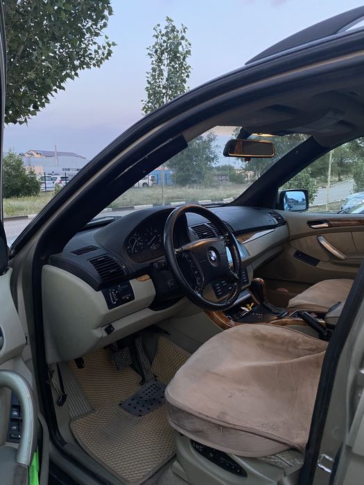 Продам БМВ Х5.
